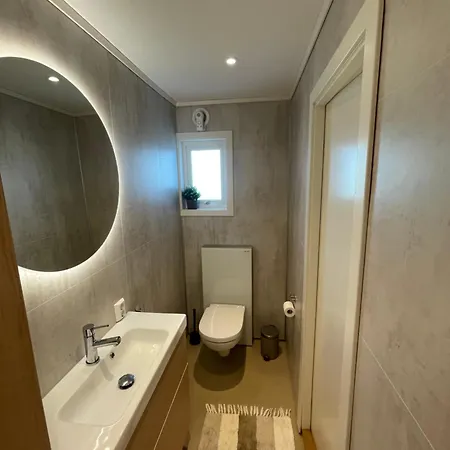 Apartment House In - 5 Min Walk To The Ons 2024